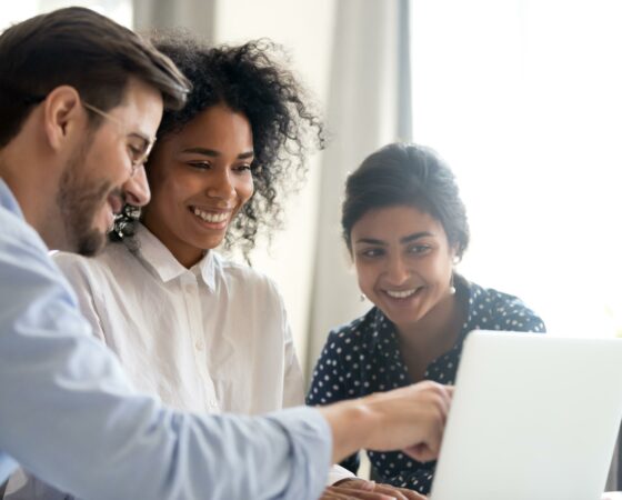 Business-interns-using-wi-fi