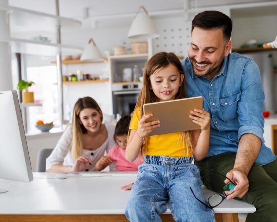 family-using-wi-fi-on-tablet