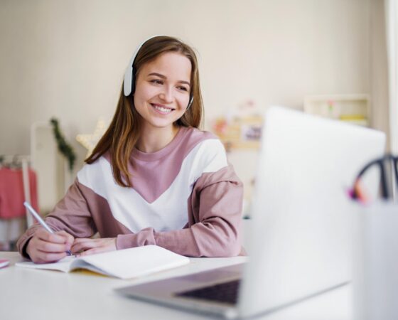 girl-studying-using-laptop