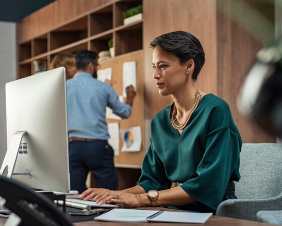 professional-woman-using-desktop